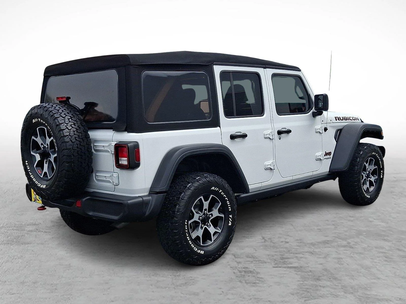 Used 2021 Bright White Clearcoat Jeep Unlimited Rubicon image 6