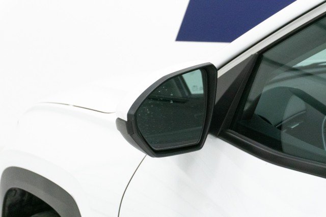 Used 2024 White Pearl Hyundai Blue image 15