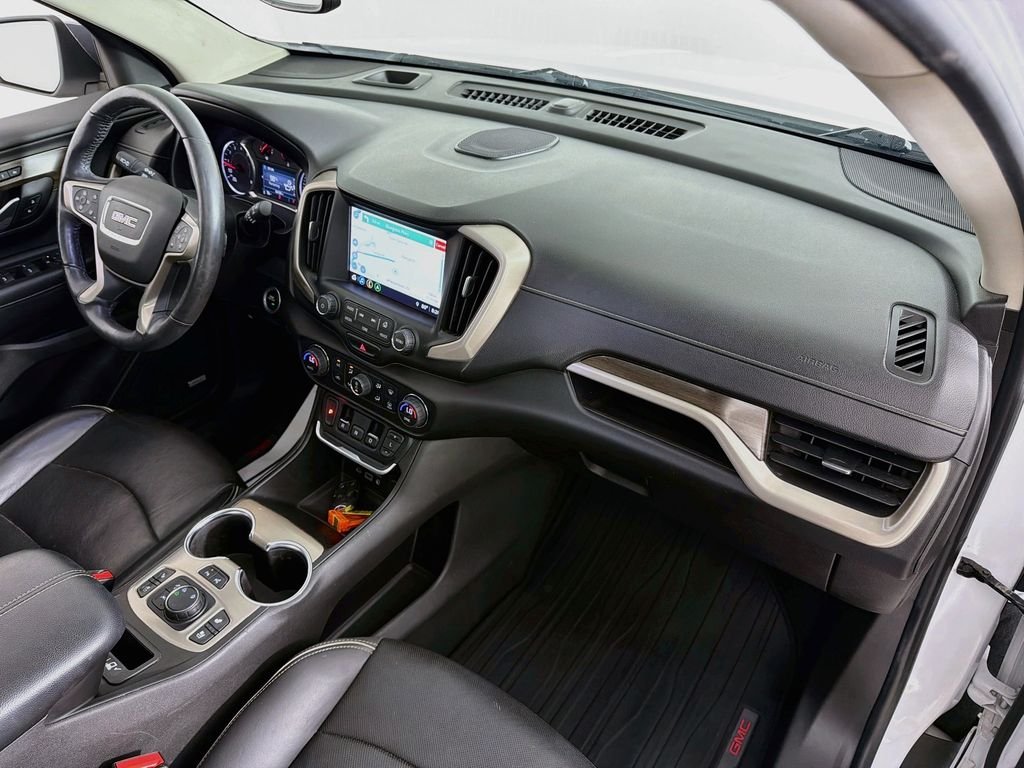 Used 2018 Summit White GMC Denali image 31