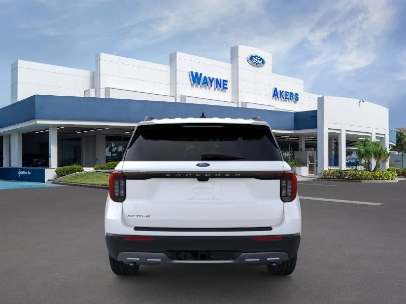 New 2026 Star White Metallic Tri-Coat Ford Active image 5