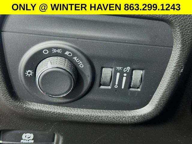Used 2023 Red Jeep Laredo X image 10