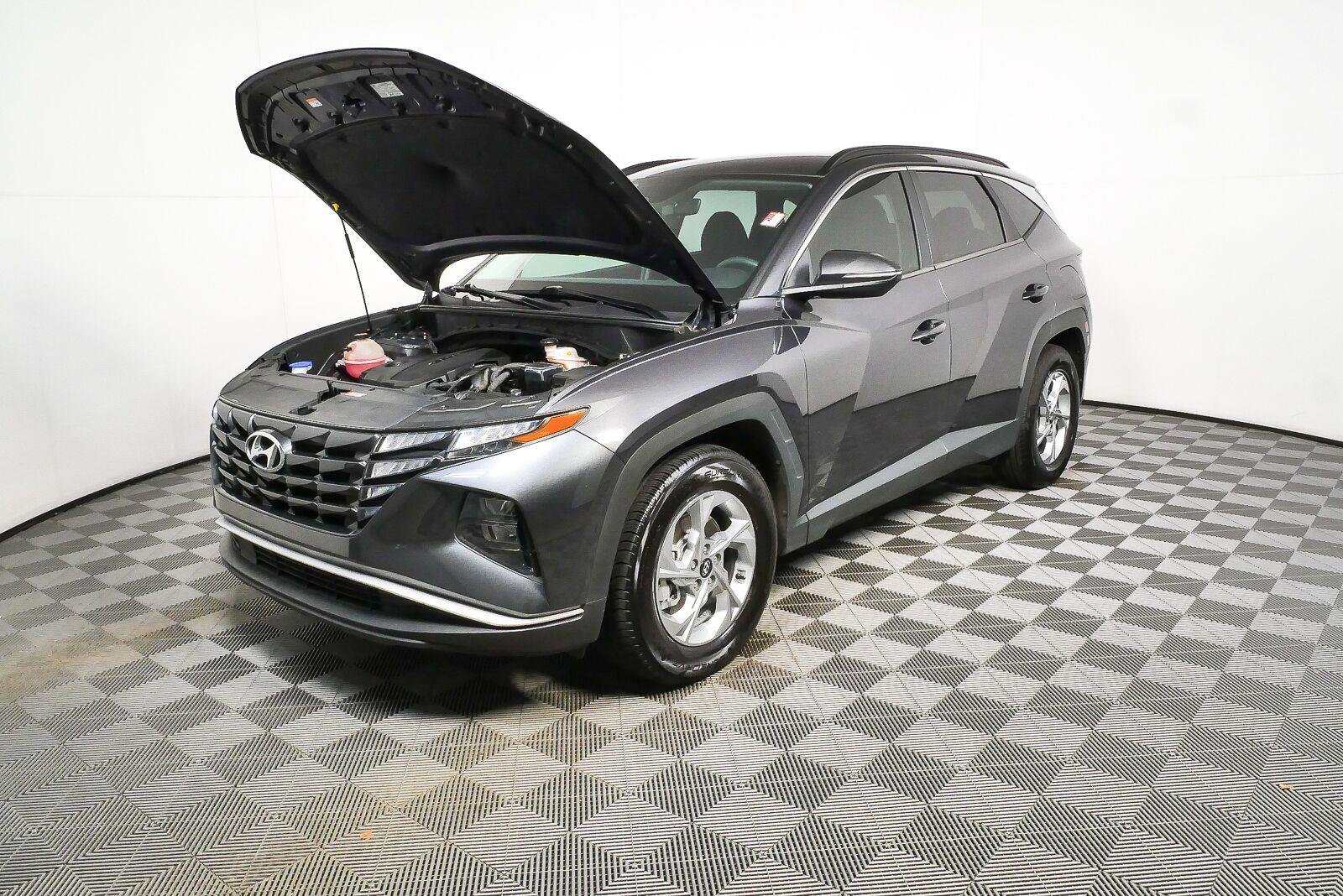 Used 2022 Portofino Gray Hyundai SEL image 30