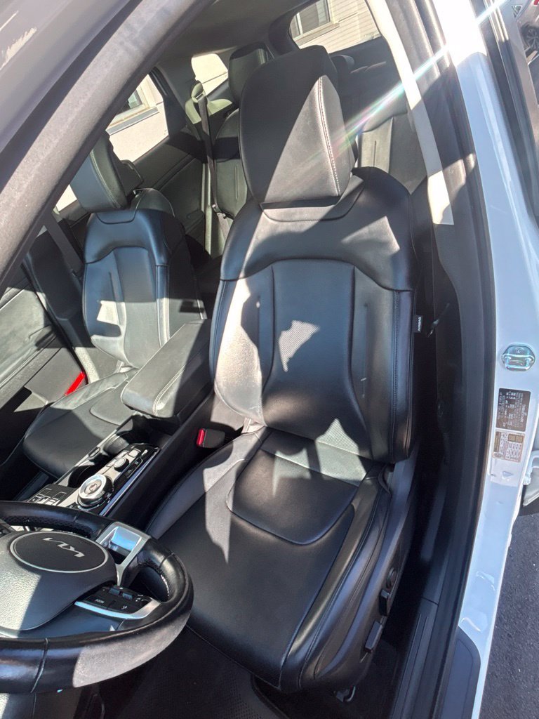 Used 2023 White Kia EX image 12