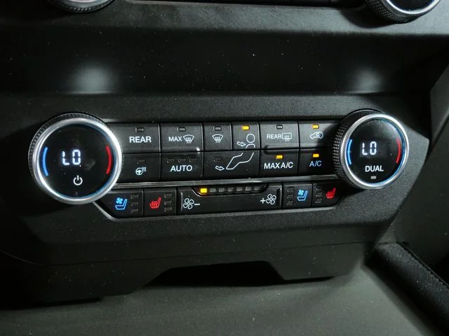 Used 2021 White Ford XLT image 18