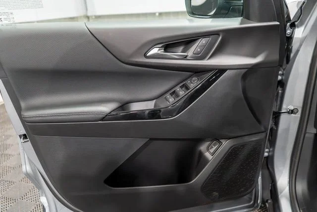 2027 Chevrolet Equinox LT - Photo 12