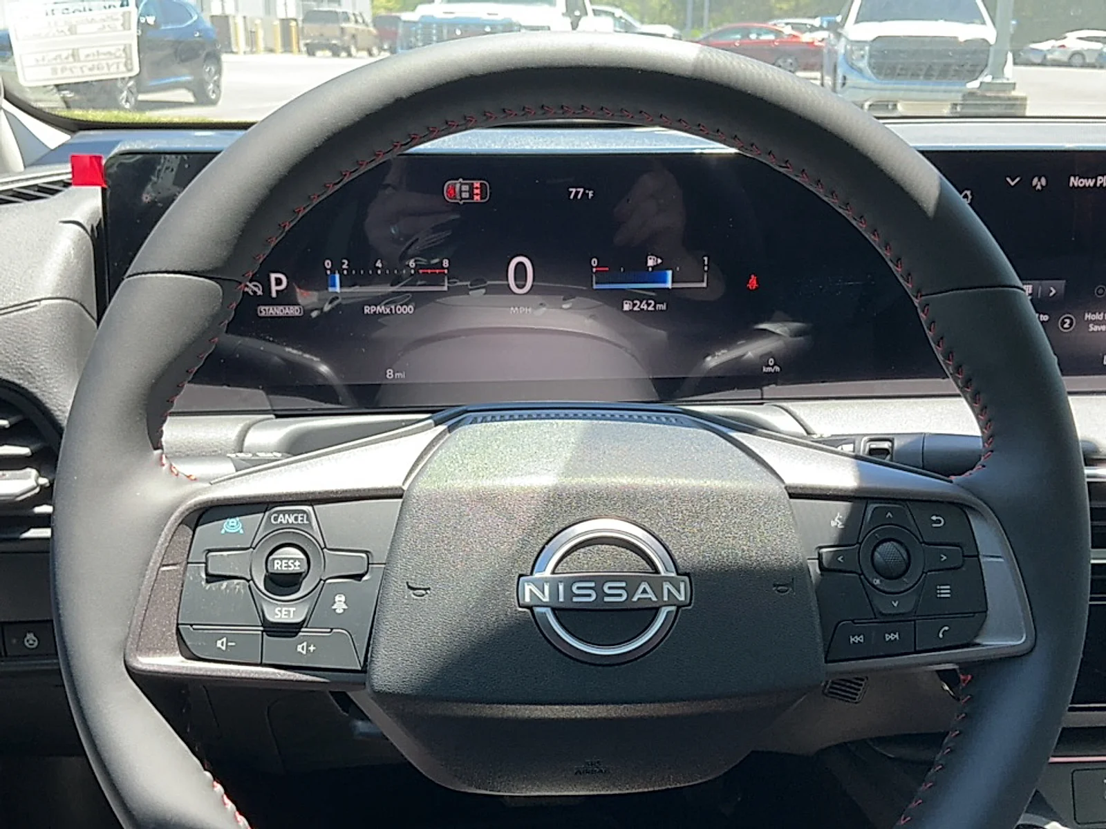 New 2026 Aspen White Tricoat/Super Black Nissan SR image 9