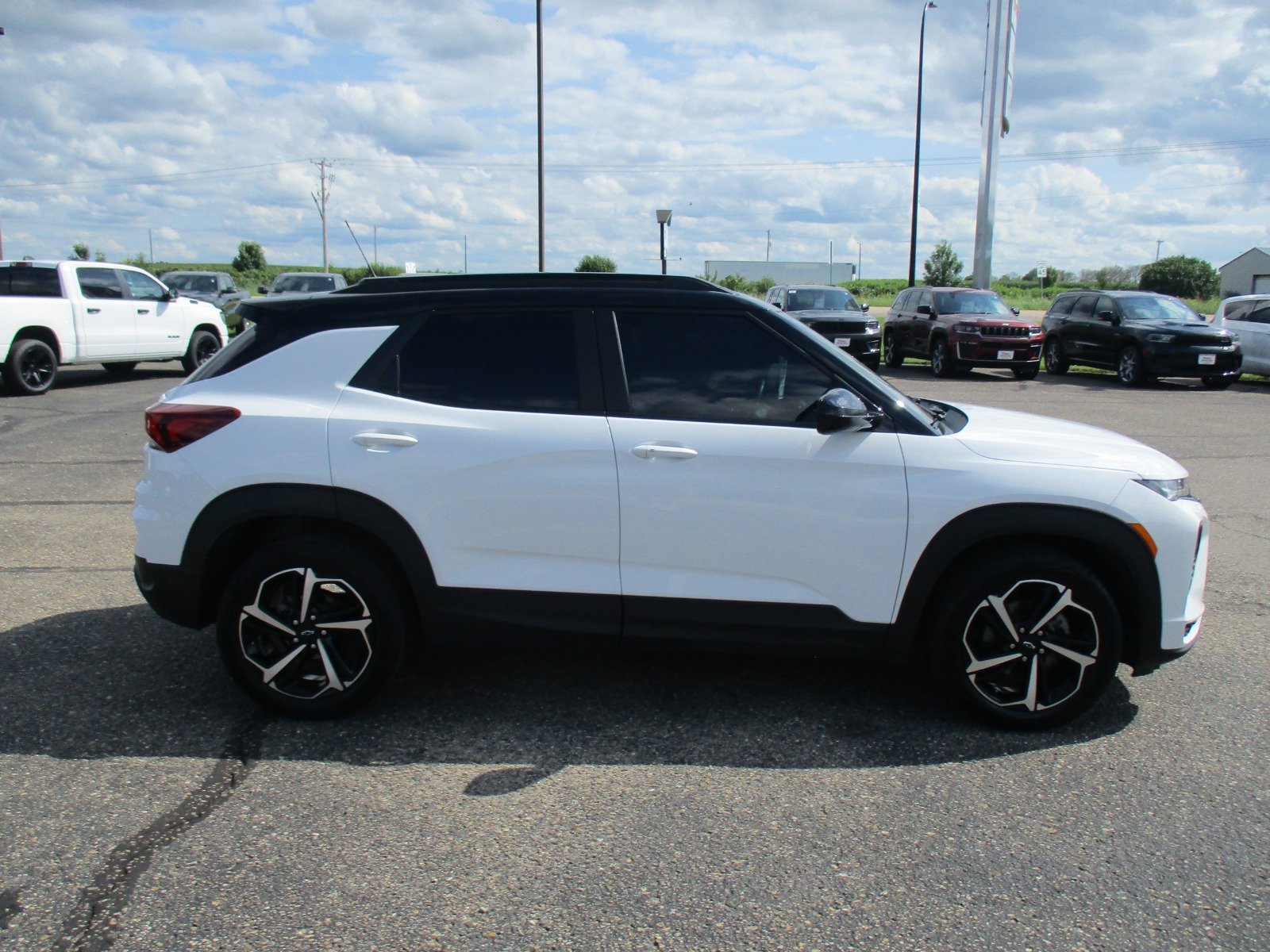 Used 2023 WHITE Chevrolet Rs image 8