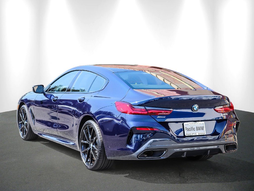2026 BMW 8 Series photo 4