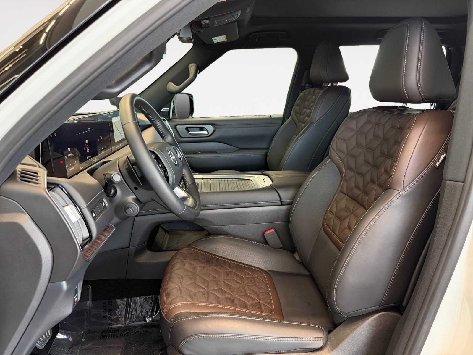Certified Used 2026 Aspen White Tricoat Nissan Platinum image 25