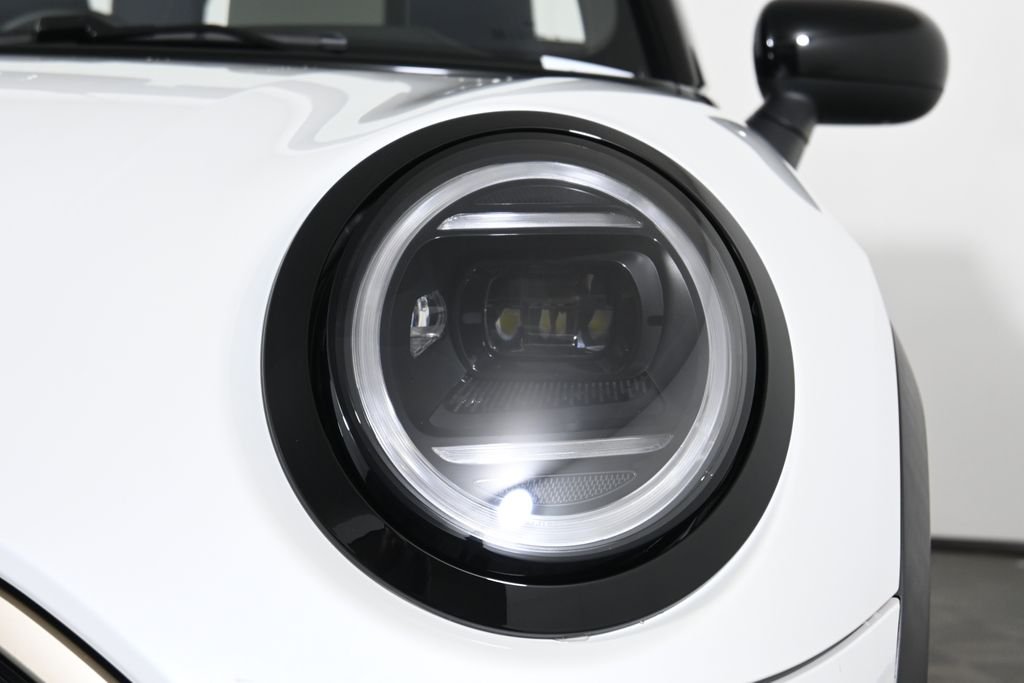 New 2026 White MINI  image 17