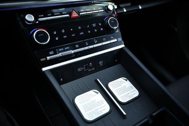 2026 Hyundai Santa Fe Limited - Photo 18