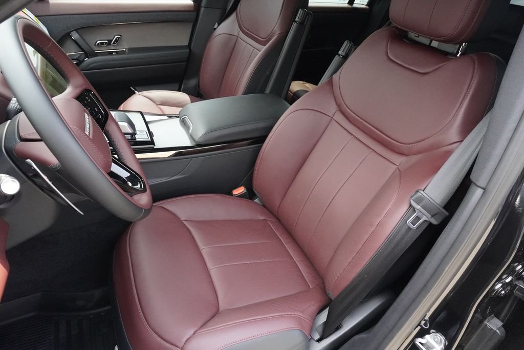 New 2026 Santorini Black Land Rover Dynamic SE image 20