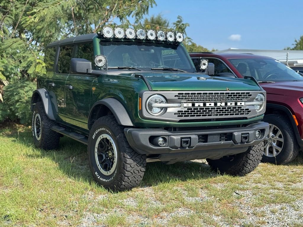 Used 2023 Green Ford Badlands image 2