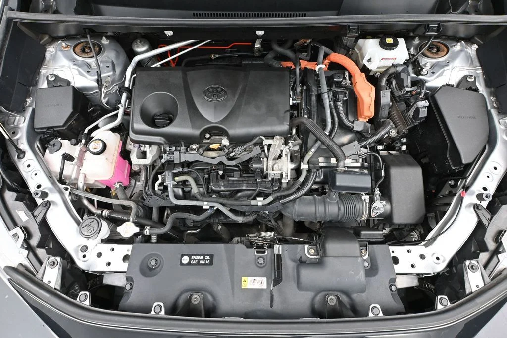 Used 2019 Silver Toyota LE image 46