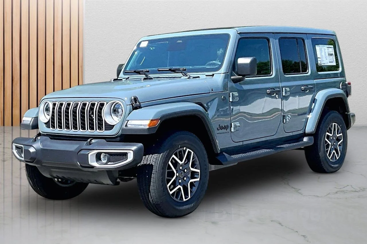 New 2026 Anvil Clear-Coat Exterior Paint Jeep Sahara image 4