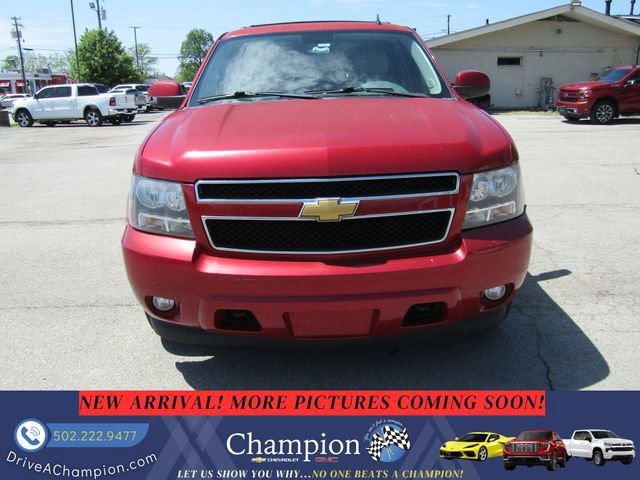 Used 2013 Chevrolet Suburban LT with VIN 1GNSKJE71DR372065 for sale in La Grange, KY