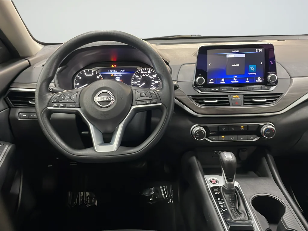 Used 2025 Silver Nissan 2.5 SV image 12