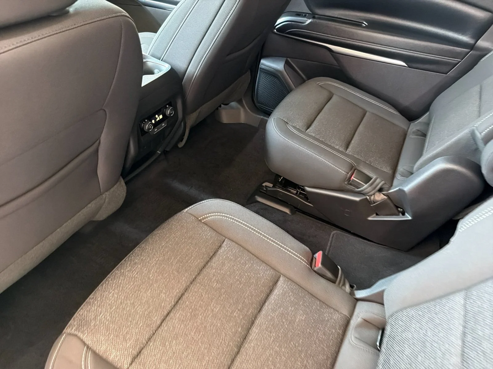 2026 Chevrolet Traverse LT - Photo 11