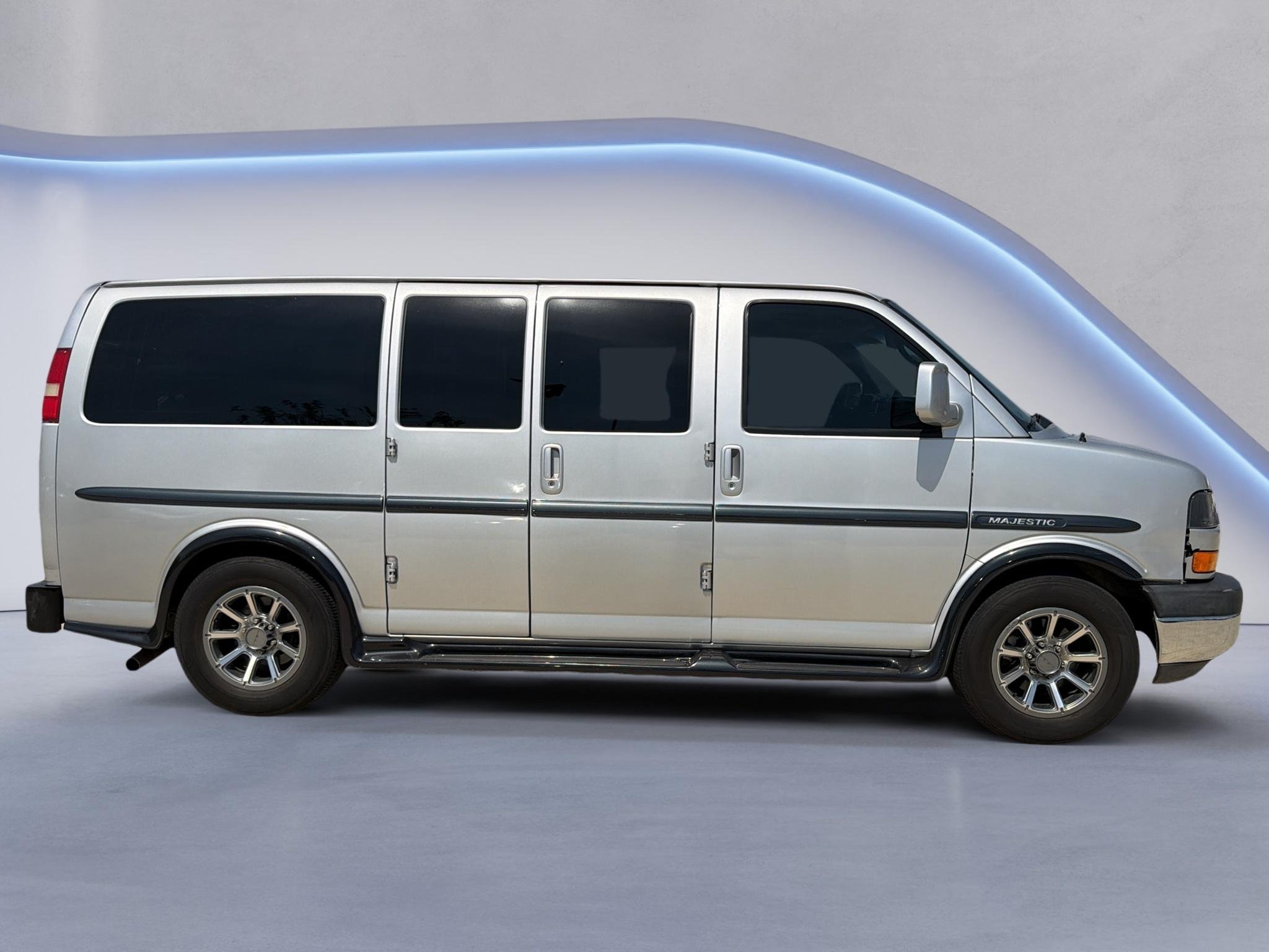 Used 2014 Quicksilver Metallic GMC Upfitter image 5