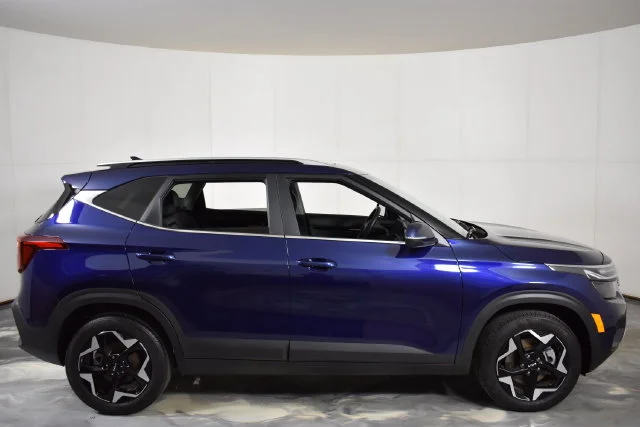 Used 2024 Blue Kia EX image 11