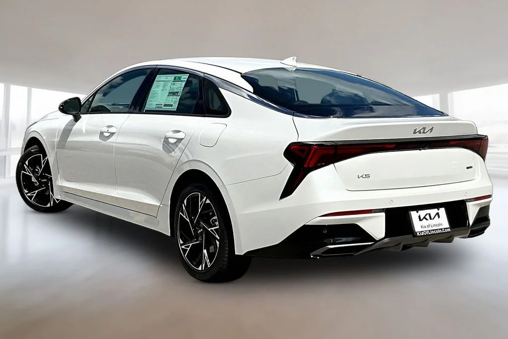 New 2026 Snow White Pearl Kia GT-Line FWD image 3
