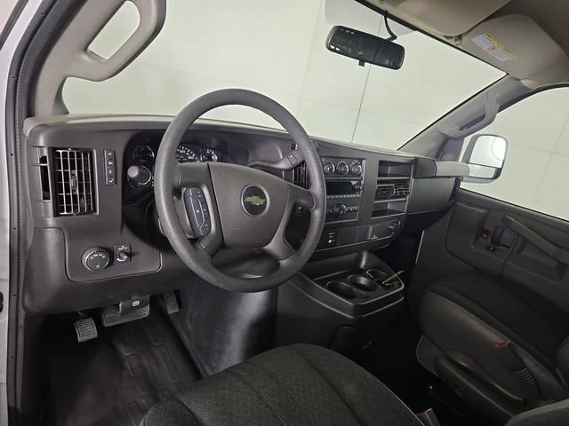 Used 2024 Summit White Chevrolet WT image 10
