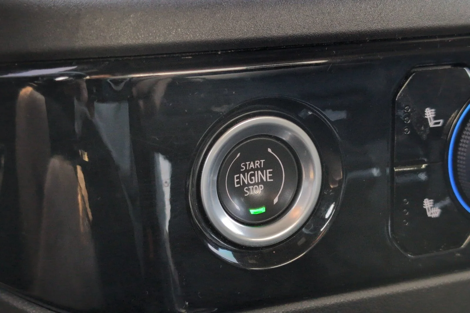 Used 2023 STERLING GRAY METALLIC Chevrolet LT image 23