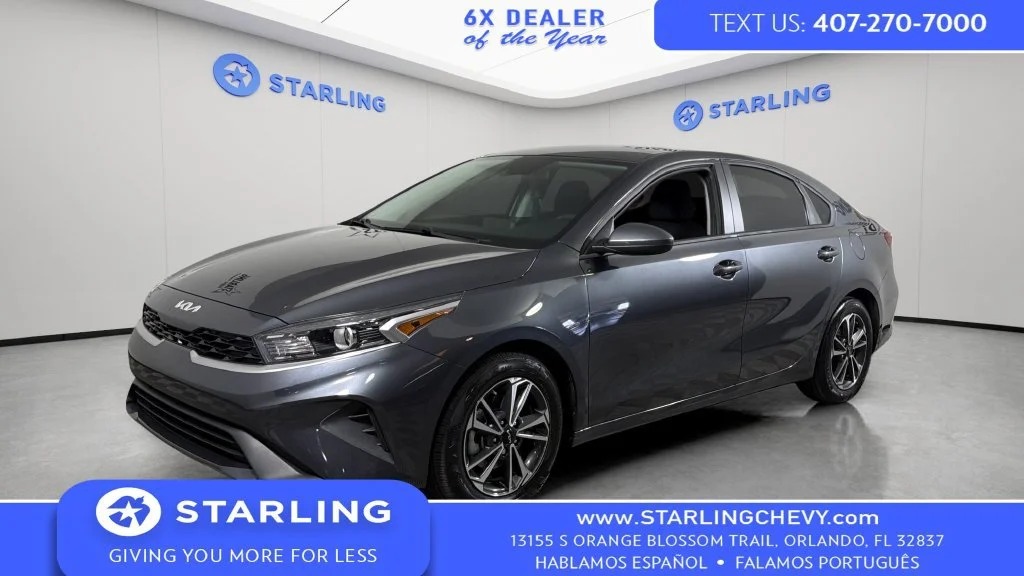 Used 2024  Kia LXS image 1