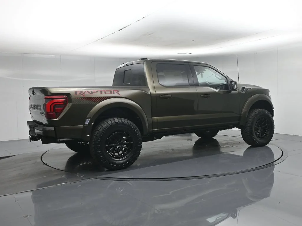 New 2026 Shelter Green Ford Raptor image 30