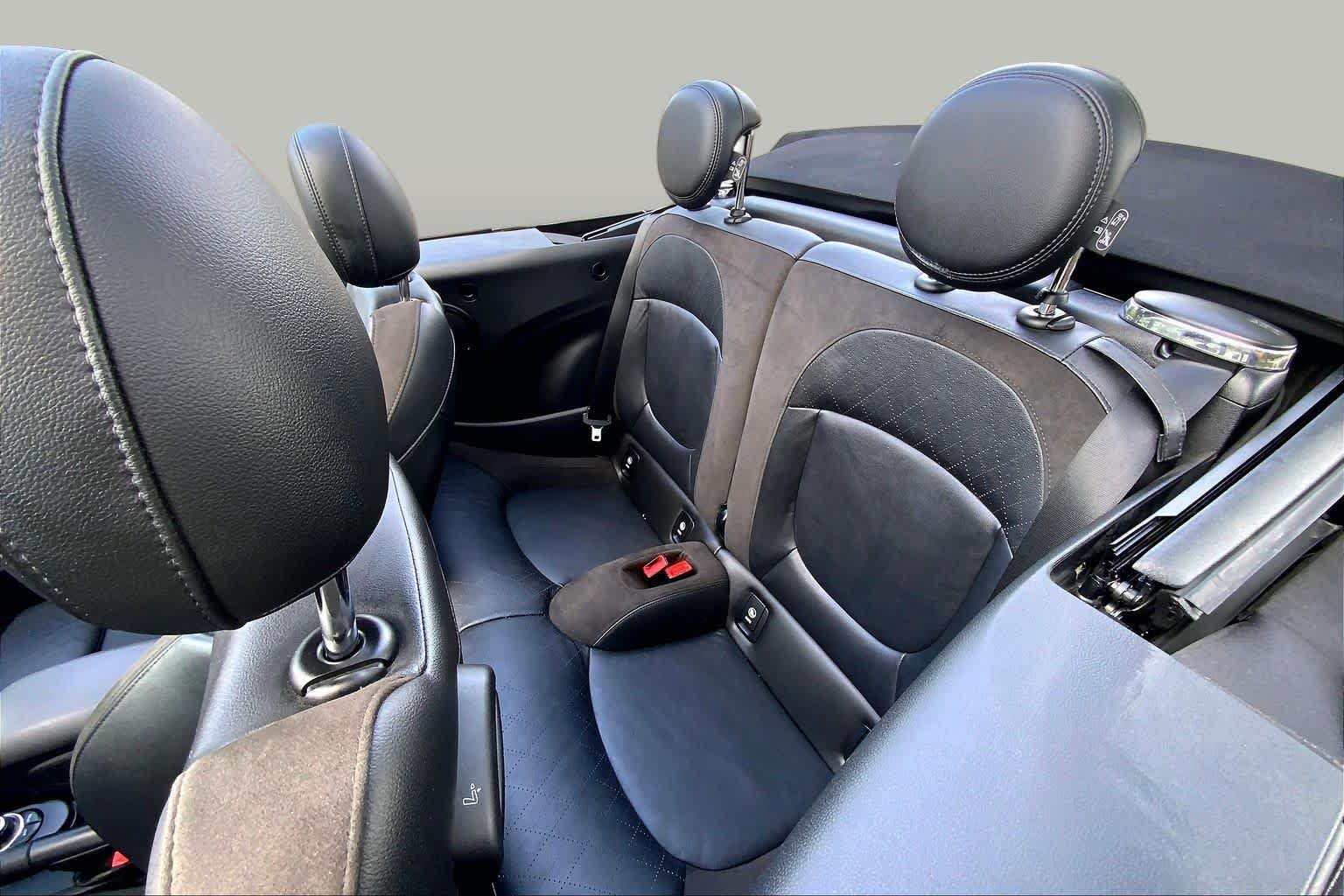 Used 2022 White Silver Metallic MINI Cooper S image 20