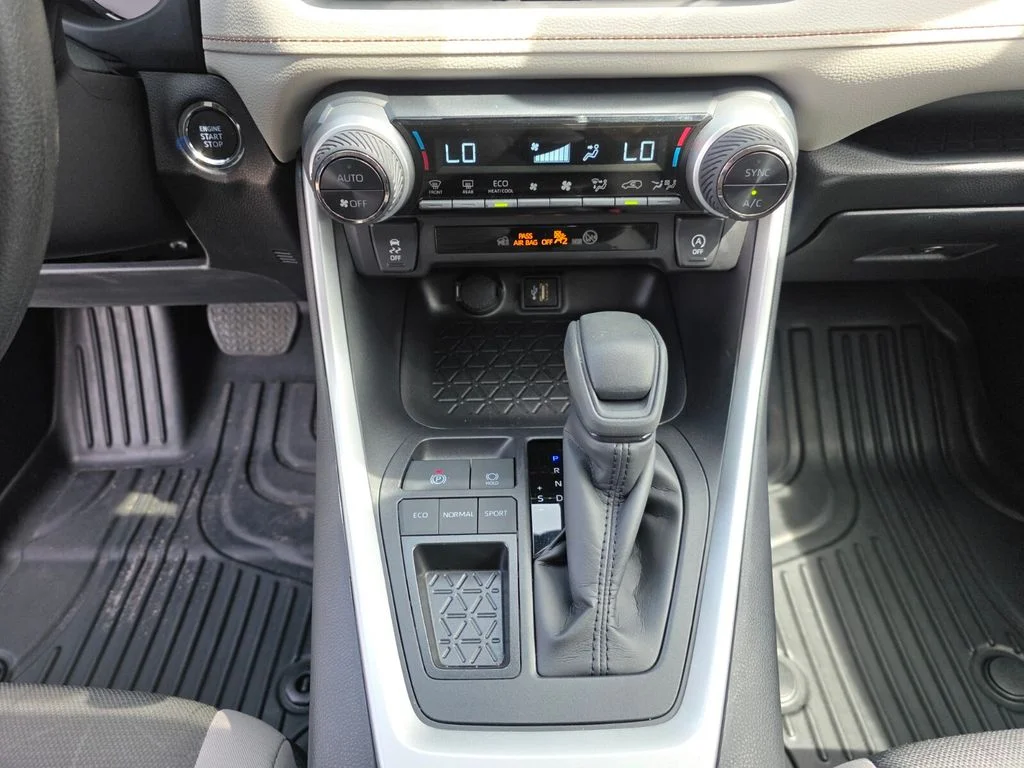 Used 2025 Silver Toyota XLE image 28