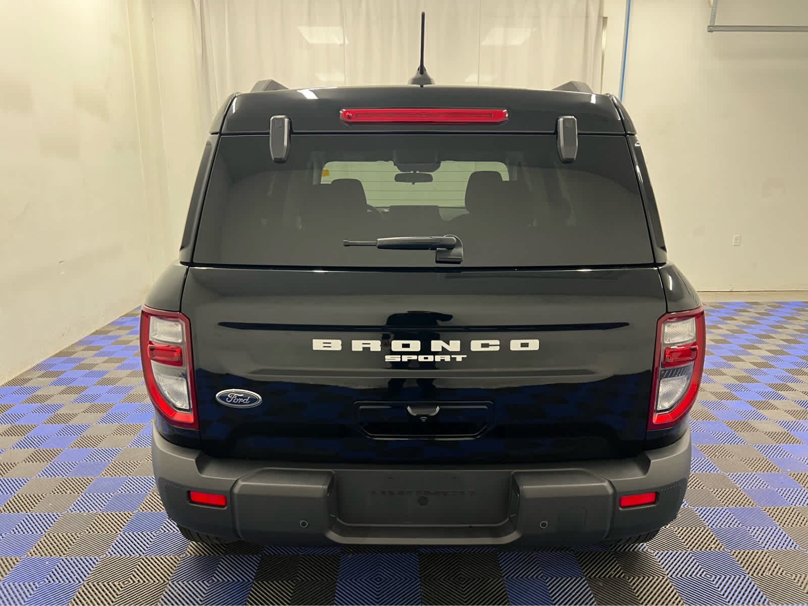 Used 2025 Shadow Black Ford Big Bend image 6