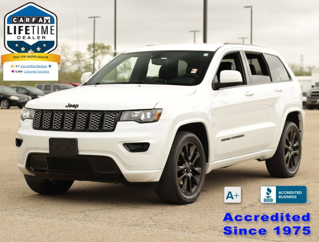 Used 2019 White Jeep Altitude 4x4 image 3