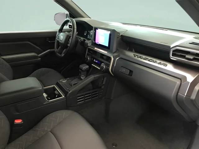 Used 2025 White Toyota SR5 image 14