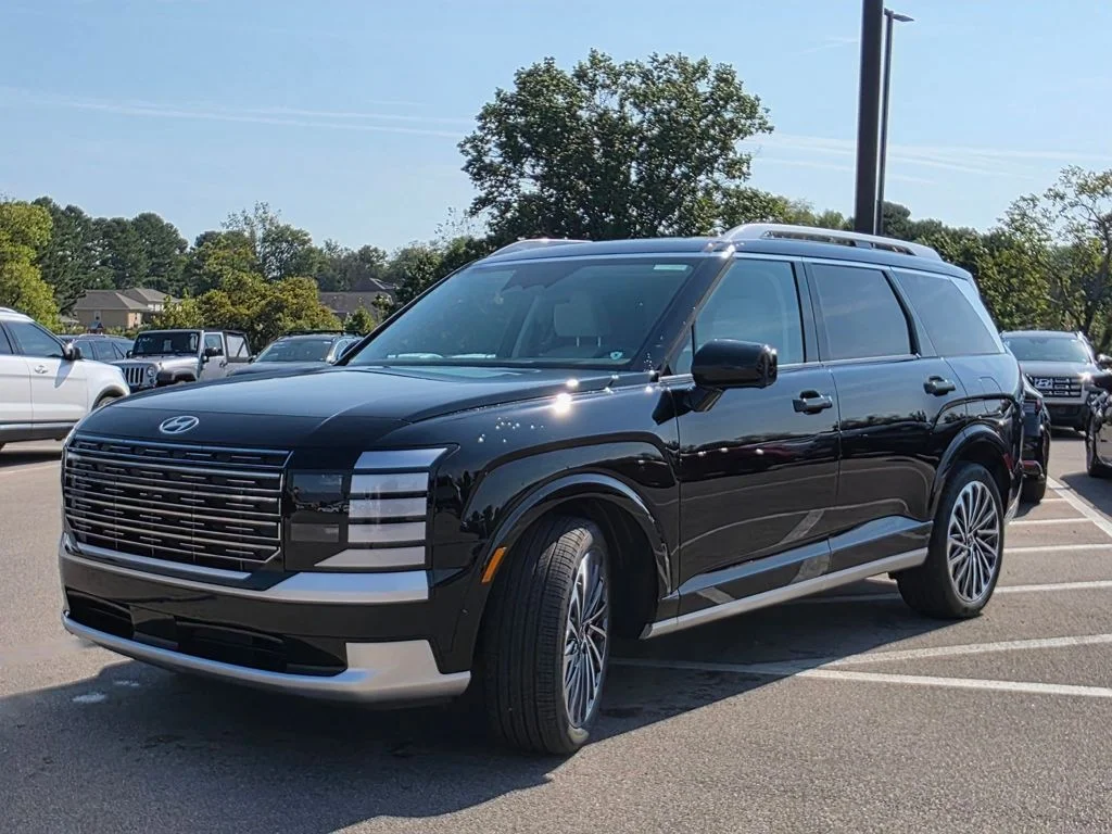 New 2026 Abyss Black Pearl Hyundai Calligraphy image 4