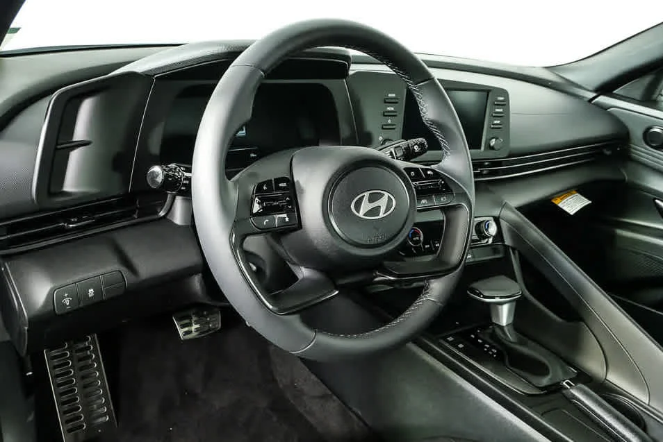 New 2026 Amazon Gray Hyundai SEL Sport image 16