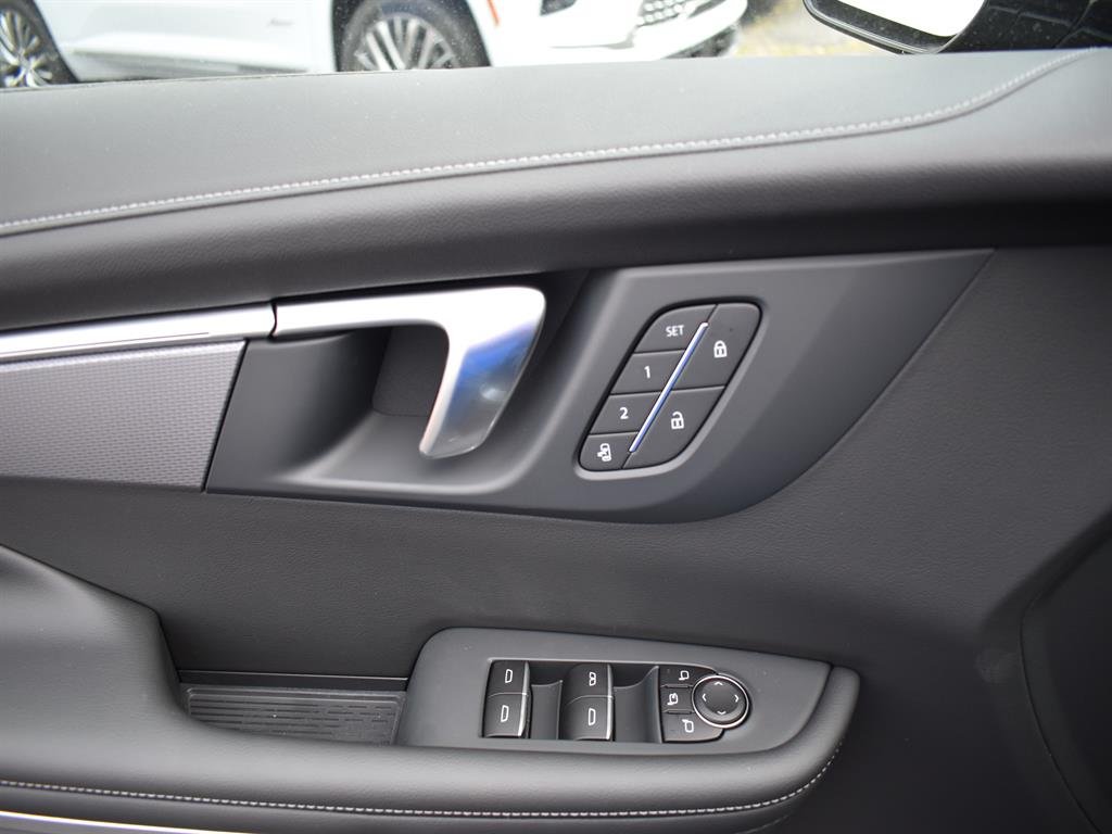 2026 Buick Enclave Sport Touring - Photo 16