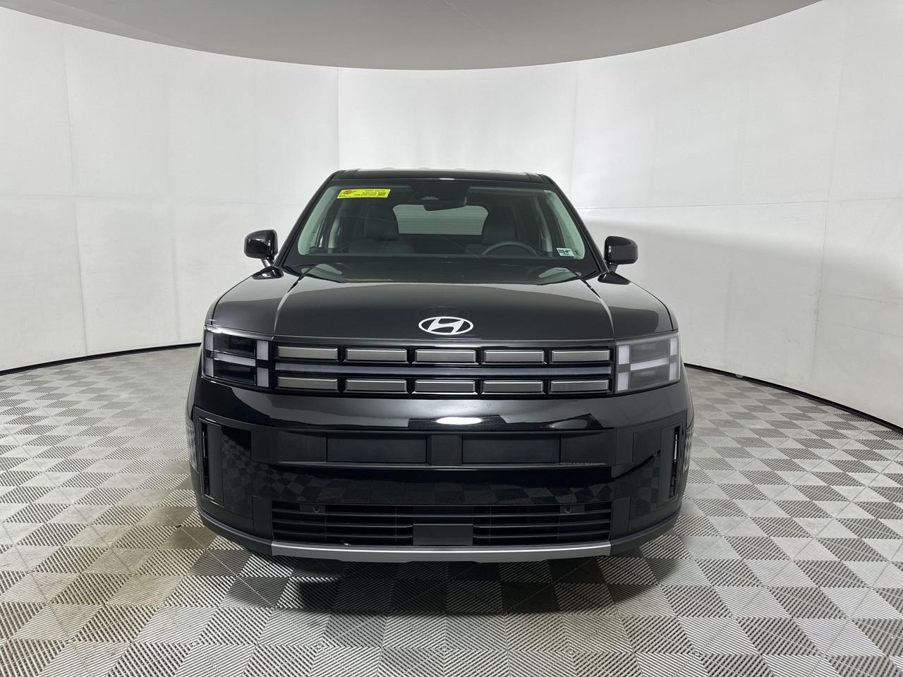 New 2026 Phantom Black Hyundai SE image 2