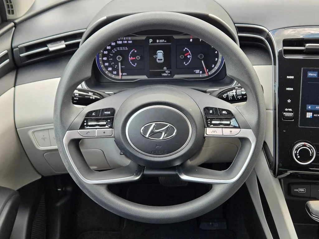 Used 2023 Gray Hyundai SEL image 19