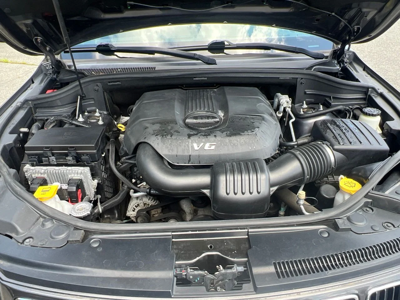 Used 2015 Gray Jeep Limited image 14
