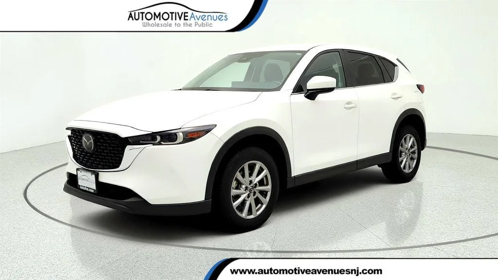 2023 Mazda CX-5 S Select Package Auto AWD's photo