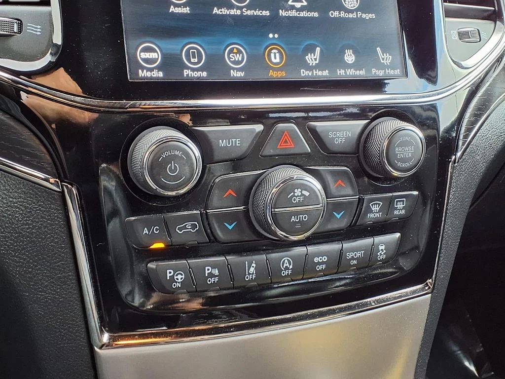 Certified Used 2021 Black Jeep Overland image 10