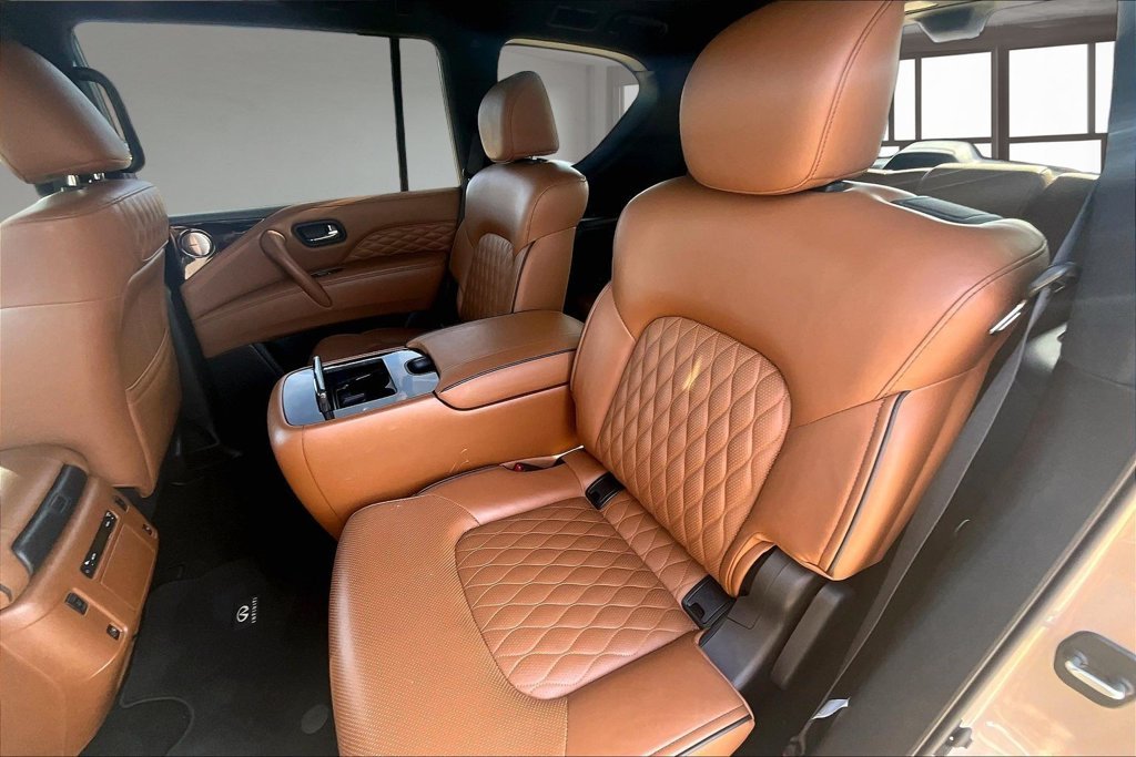 Used 2024 Beige INFINITI Sensory image 26