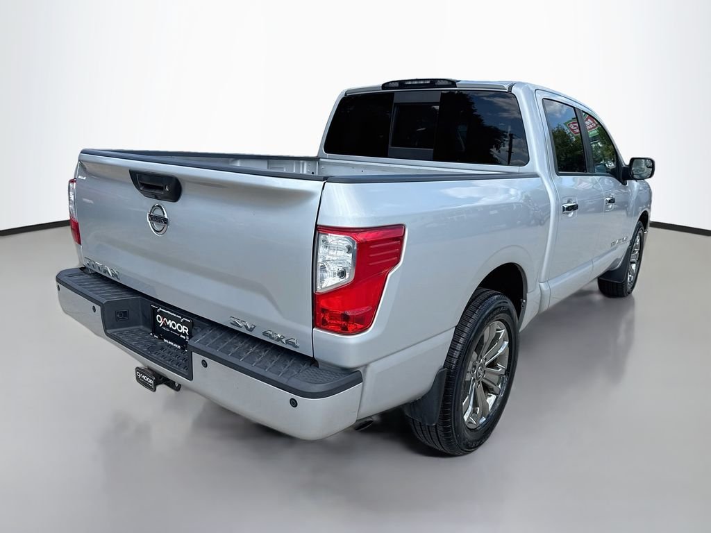 Used 2018 Brilliant Silver Nissan SV image 7