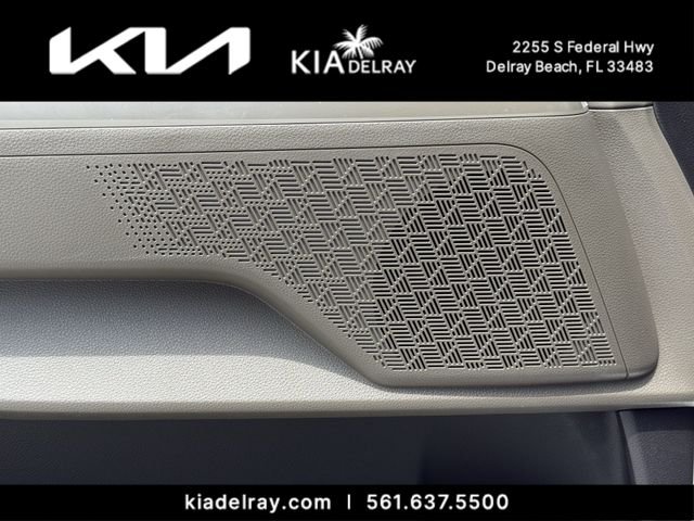 New 2026 Snow White Pearl Kia LXS image 16
