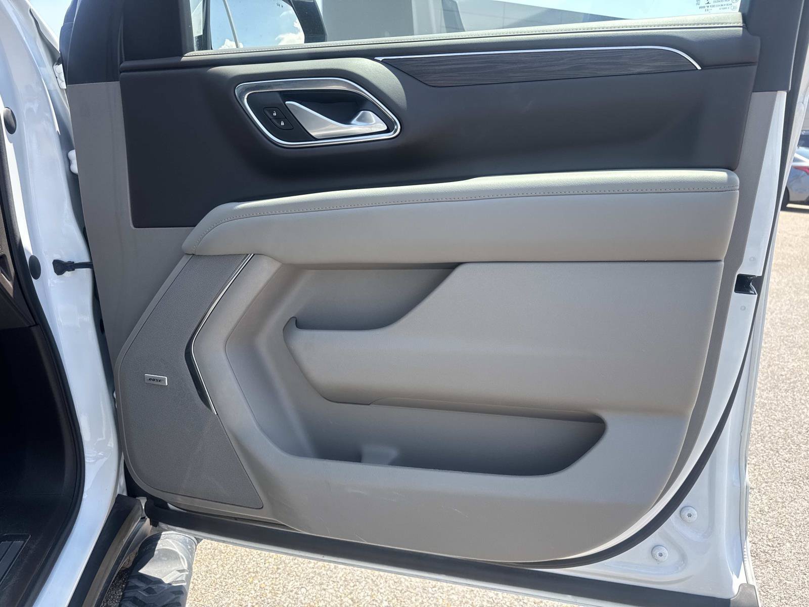 Used 2022 White Chevrolet Z71 image 65