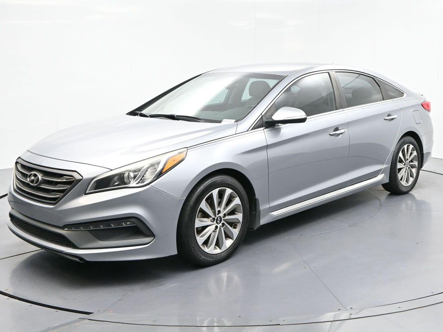 Used 2016 Symphony Silver Hyundai 2.4L Sport image 3