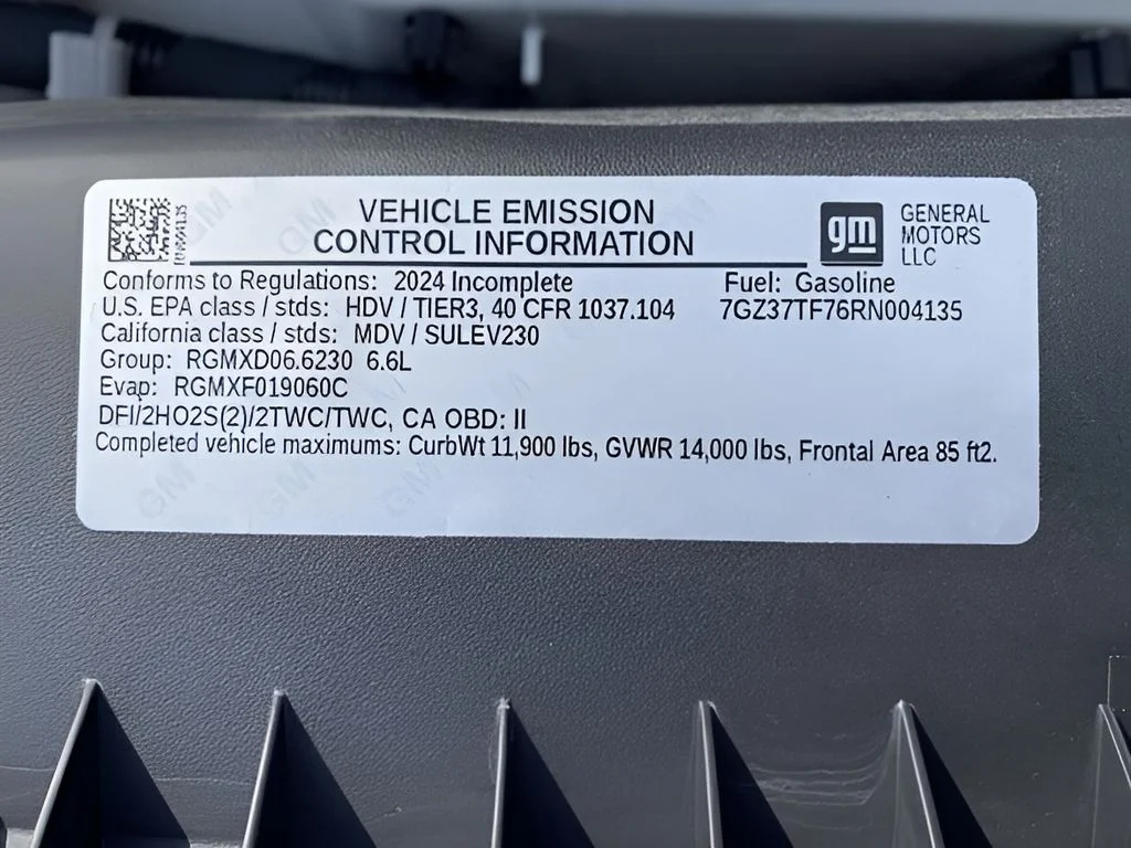 Used 2024 White GMC Work Van image 40