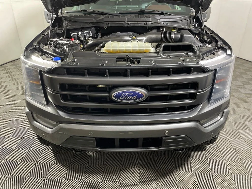 Used 2023  Ford Lariat image 26