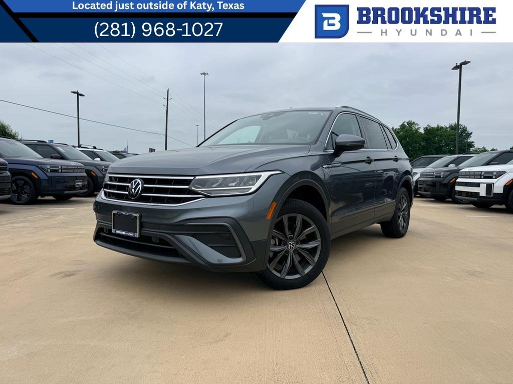 2022 Volkswagen Tiguan 2.0T SE's photo